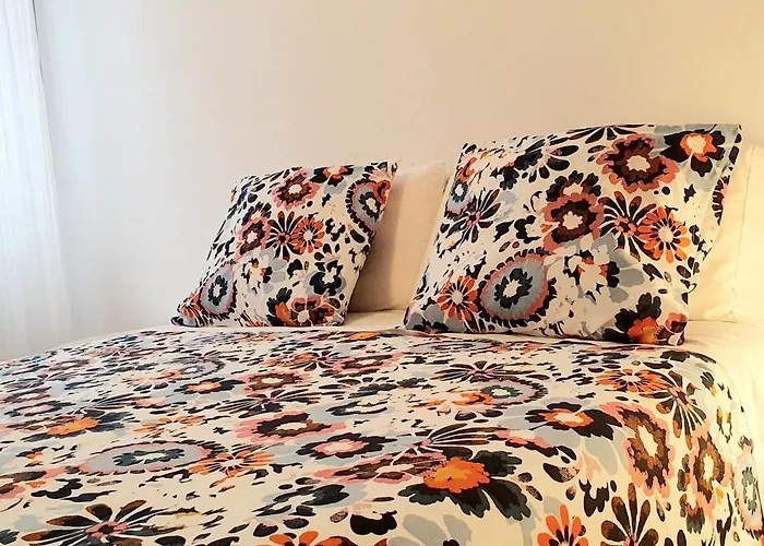 Proximo Inst Oftalmologico Fdez-vega * Oviedo